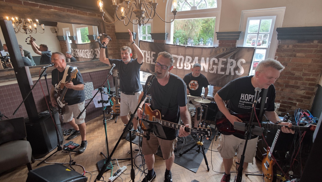 The Shedbangers band Live in Epsom Surrey